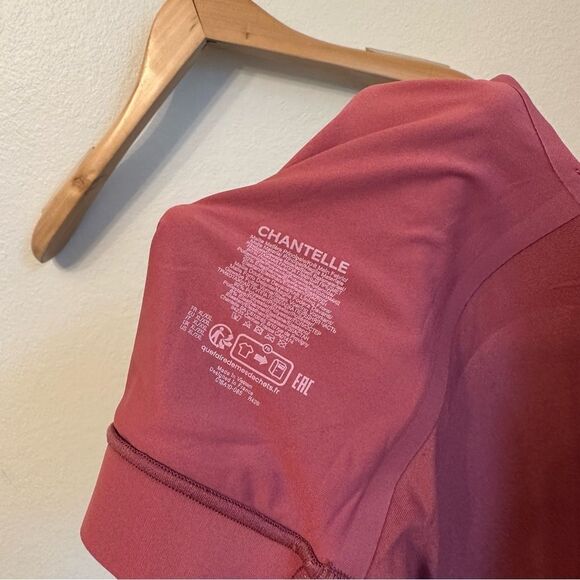 Chantelle V-Neck Seamless Bra with Wide Straps - Picture 4 of 4